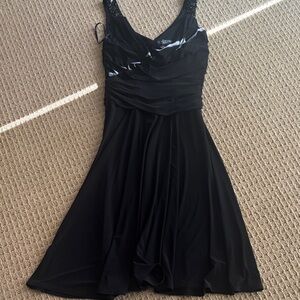 Jessica Howard Black Sleeveless Midi Dress